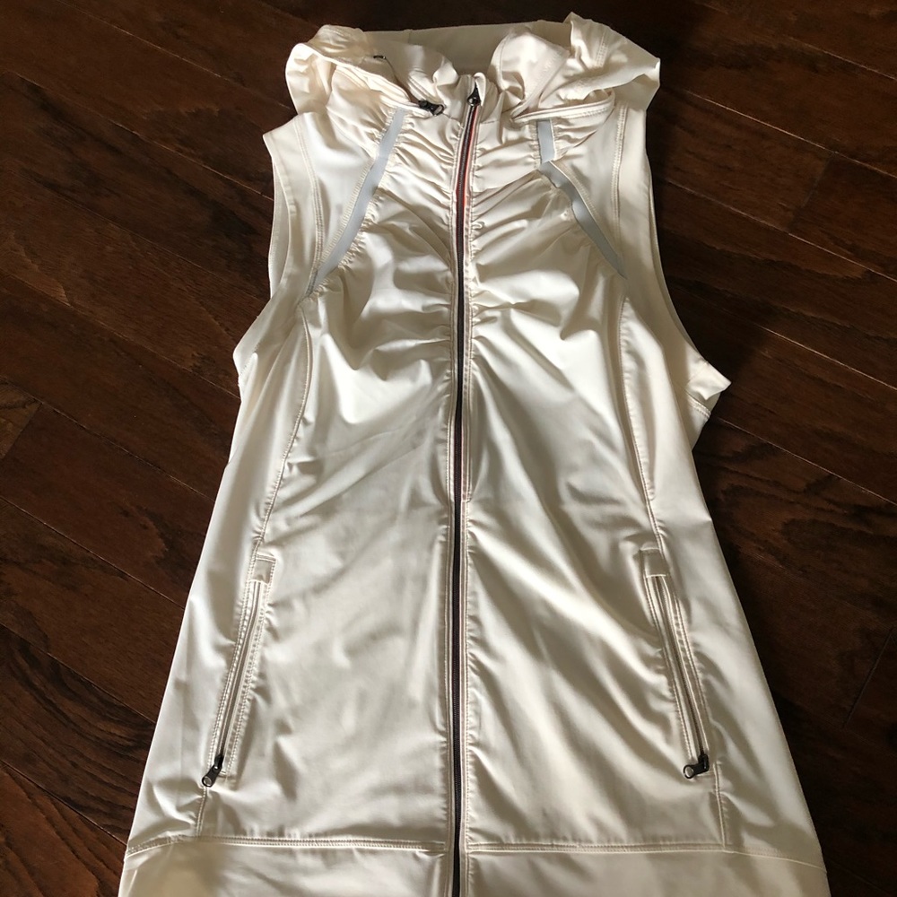 Lululemon Reflective Running Vest